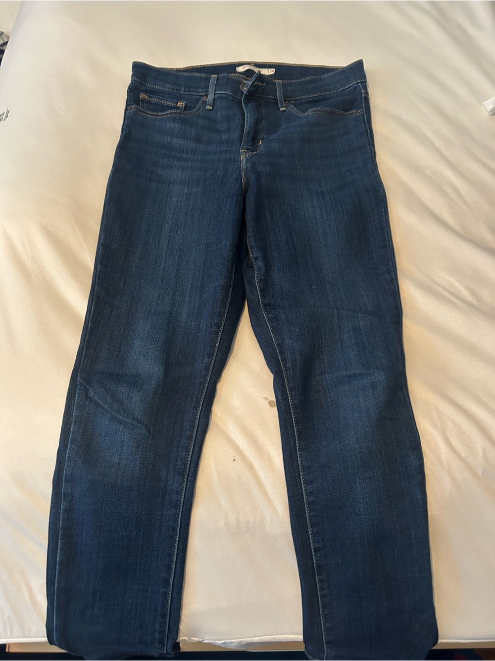 Levi's Women's Skinny Jeans in Dark Blue Denim